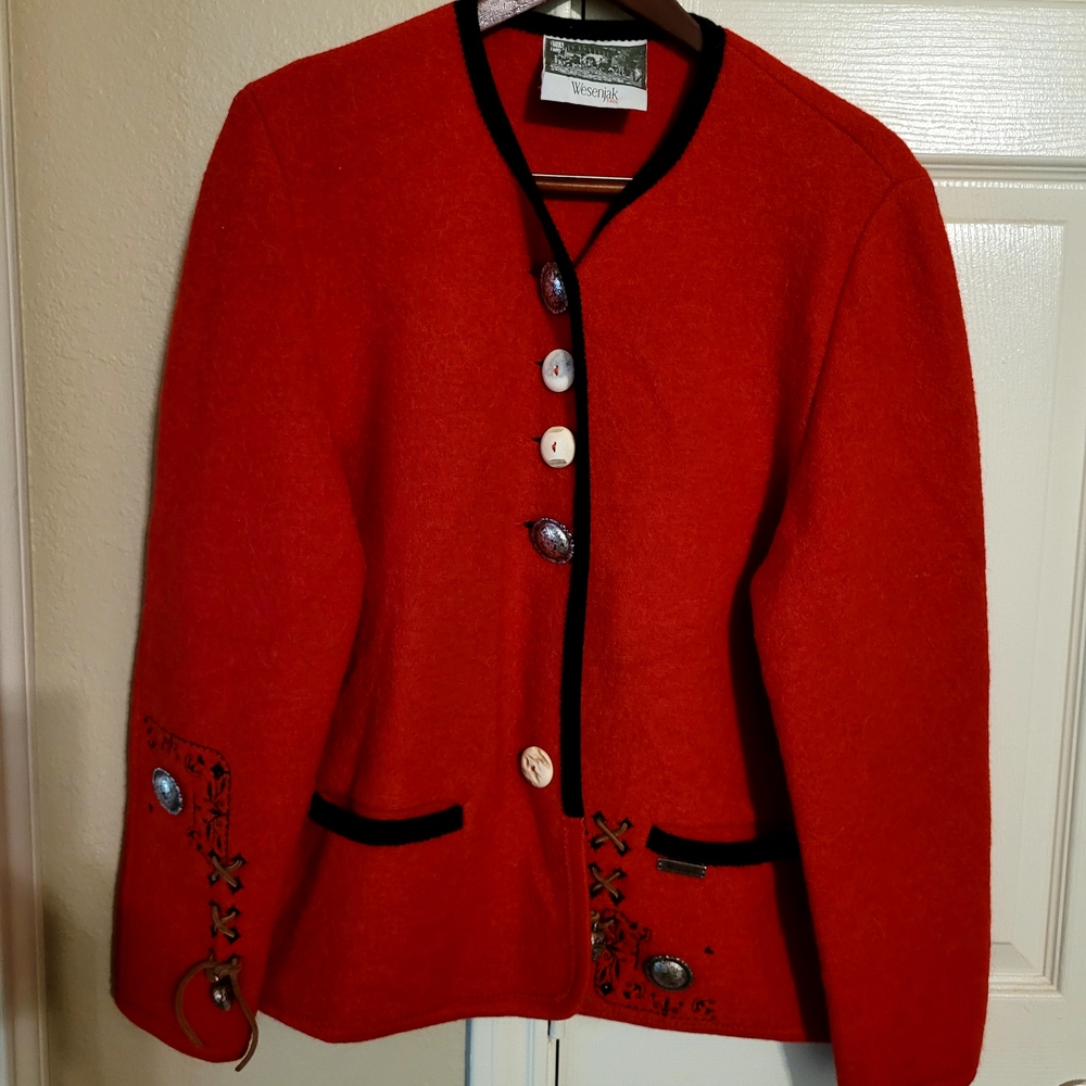 Vibrant red vintage women's blazer with black details, 100% wool. Size: 10